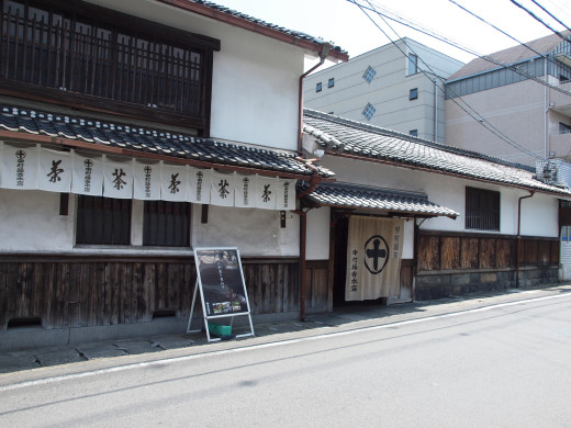 337839 (a): :1600x1200